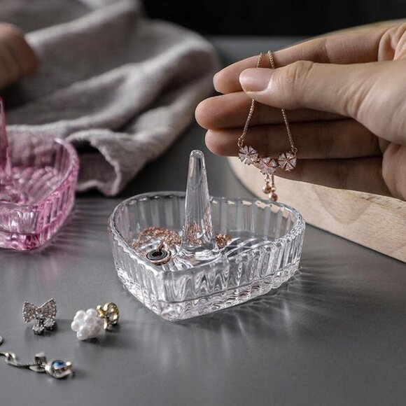 Crystal Glass Heart-Shaped Storage Box Embossed Jewelry Tray Ring Holder - Picture 4 of 6
